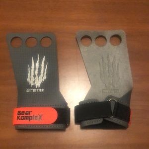 Bear Komplex Medium 3-Hole Carbon Fiber Weightlifting Grips